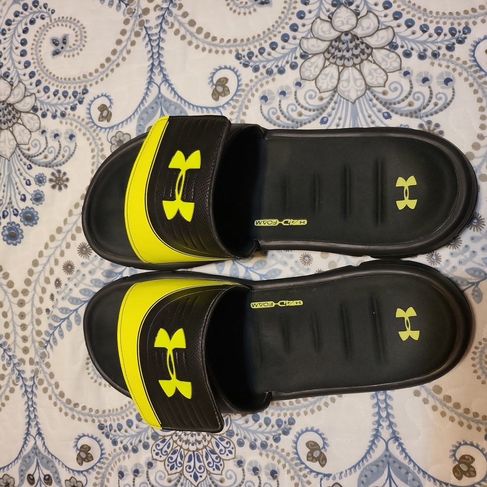 Mens Under armor slides 13